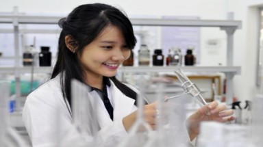 Cơ sở luật pháp của quản lý môi trường là gì?