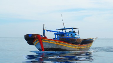   Cà Mau: Một ngư dân Việt Nam bị tàu lạ bắn chết