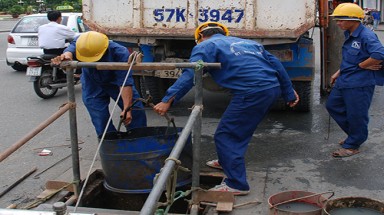 TP.HCM:Lương giám đốc thoát nước 2,6 tỉ đồng/năm