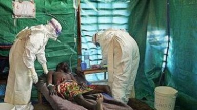  Từ tâm dịch Ebola, 2 người Nigeria bị sốt khi nhập cảnh Việt Nam
