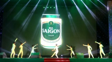  Hà Tĩnh: Chủ tịch huyện ra công văn yêu cầu... uống bia Sài Gòn
