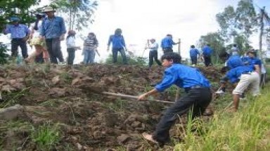  Sóc Trăng: Trên 1.000 đoàn viên, thanh niên tham gia vệ sinh bảo vệ môi trường