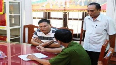   Vụ cảnh sát rút súng bắt kiểm lâm ở Thanh Hoá: "Làm luật" chủ xe gỗ 100 triệu đồng