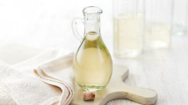  Những công dụng làm sạch ít biết từ giấm ăn
