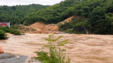  "Giải cứu" hơn 5.000 hộ dân ở Thanh Hóa khỏi cảnh cô lập