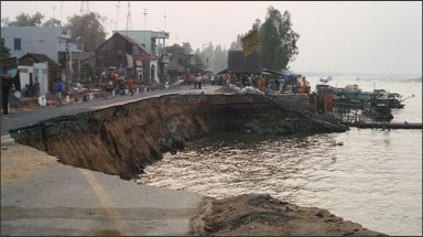  Kiên Giang: Hơn 385 km bờ sông, bờ biển bị sạt lở