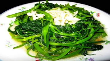  5 mối nguy hiểm không ngờ đến từ rau muống