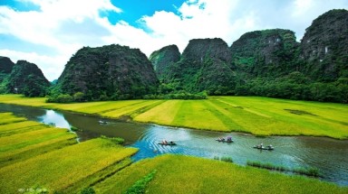 Thời tiết ngày 18 tháng 8: Nắng nóng ở Bắc bộ và miền Trung có nơi trên 38 độ C 
