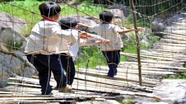  Quảng Ngãi: Chủ tịch huyện rớt ban chấp hành đảng bộ huyện