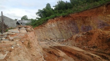   Công ty Cổ Phần Cao lanh Như Xuân ngang nhiên khai thác đất sét trái phép