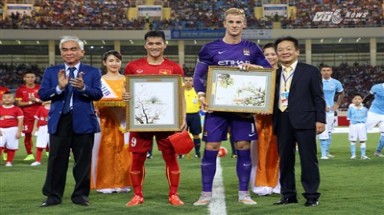  "Hậu" trận bóng đá giữa tuyển Việt Nam với Manchester City: Nói in ít thôi, để tiết kiệm !
