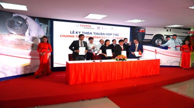  “Chương trình Học bổng Dạy nghề Toyota” tại Trường Đại học Sư Phạm Kỹ Thuật TP. HCM