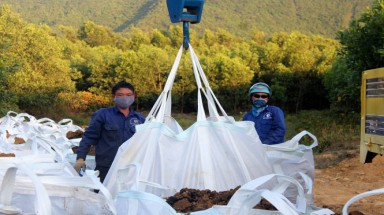  Khởi tố vụ chôn lấp 100 tấn chất thải trái phép của Formosa