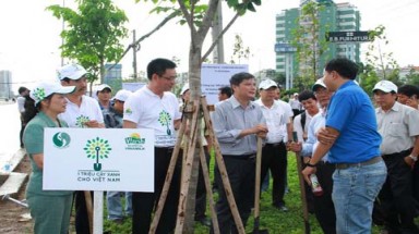  Tổ chức “Lễ trồng cây đời đời nhớ ơn Bác Hồ” tại TP.HCM