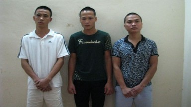 Hà Nội: Nhốt 6 người vào chuồng tra tấn vì... chân chó