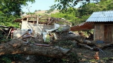  Quảng Trị:100% nhà ở của huyện đảo Cồn Cỏ tốc mái do bão số 10