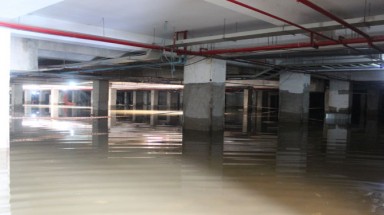  TP.HCM: Dân khổ vì tầng hầm chung cư thành “biển nước”