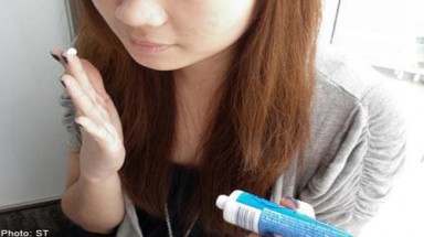 Kem dưỡng trắng gây ung thư, mù mắt