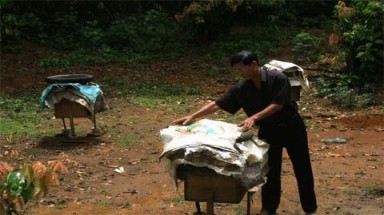 Thanh Hóa:Dân bỏ làng, ong bỏ tổ vì vụ chôn hóa chất