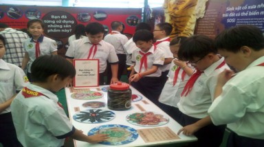  Khởi động chương trình SOS bảo vệ động vật hoang dã năm học 2013-2014 