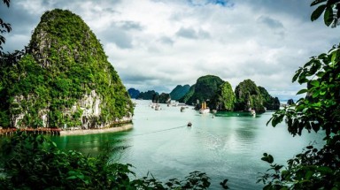   Cáp treo xuyên vịnh Hạ Long:Nhất định không được làm!