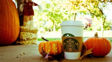 Hàng loạt độc chất trong cà phê Starbucks Pumpkin Spice Latte