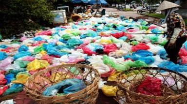 Hà Nội: Kiểm soát ô nhiễm môi trường do sử dụng túi ni lông