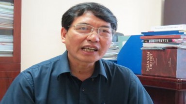  "Giáo sư do trường tự công nhận không có tính pháp lý"