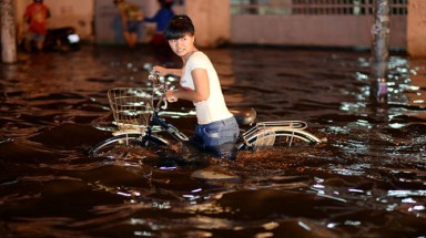   El Nino mạnh nhất trong 65 năm, mưa nắng thất thường