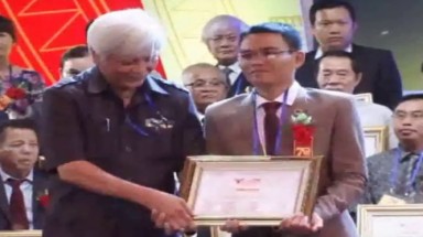   Thầy bói được vinh danh trong “Vinh quang Việt Nam 2015”