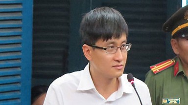   Sự nghiệp đại gia dính ”hợp đồng tình cảm” với hoa hậu Phương Nga