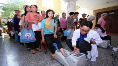  Vinamilk Sure Prevent đồng hành tổ chức buổi “Lễ mừng thọ và chăm sóc sức khỏe cho người cao tuổi”