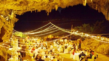  Quảng Ninh chấm dứt "bày tiệc linh đình" trong hang động Hạ Long 