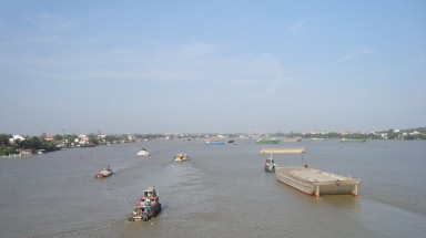   Nước sông Đồng Nai đang lên nhanh 