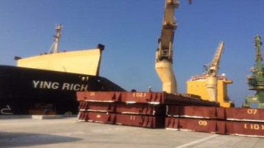   Hà Tĩnh kiểm tra tàu chở 168 tấn bùn bô xít vào Formosa