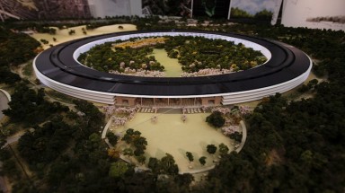  Trụ sở Apple có hình vật thể bay của Steve Job đã dần thành hiện thực