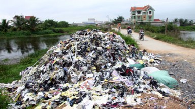  Hà Nam:Cần xử lý tình trạng đổ trộm rác thải công nghiệp