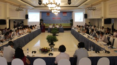  Việt Nam tham khảo kinh nghiệm quốc tế về ứng phó biến đổi khí hậu