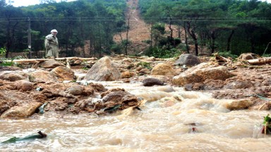  Quảng Nam: Mưa trên diện rộng, cảnh báo nguy cơ sạt lở núi và lũ quét
