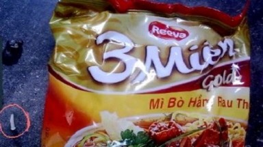  Thông tin vụ "Hoảng sợ vì mì tôm đã chín bỗng di chuyển, ngọ nguậy như ...giun?"