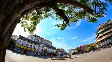 Thời tiết ngày 2/10: Bắc bộ nắng nhẹ, Nam bộ có mưa dông và gió giật mạnh