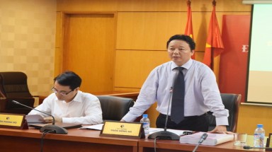  Tiếp tục hoàn thiện thể chế, chính sách về tài nguyên và môi trường