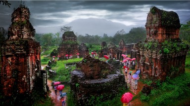  Thời tiết ngày 12 tháng 10:Trung Trung bộ mưa dông kéo dài, nhiều vùng biển động