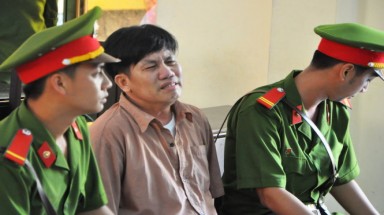  Kiên Giang: Nguyên trưởng phòng nông nghiệp huyện lãnh án 15 năm tù