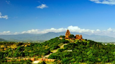  Thời tiết ngày 11 tháng 10: Miền Bắc giảm mưa, Trung bộ mưa to