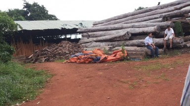  Bộ Công an “đánh úp” các xưởng gỗ khủng ở Gia Lai