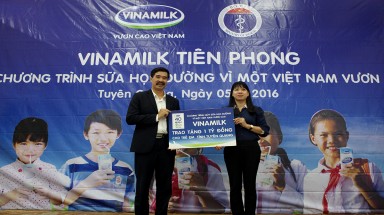  Vinamilk phát động chương trình sữa học đường năm 2016 tại tỉnh Tuyên Quang