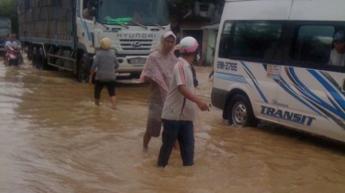  Bình Định:Thủy điện xả lũ, dân lãnh đủ