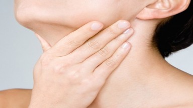 Phòng ngừa viêm họng cấp lúc chuyển mùa