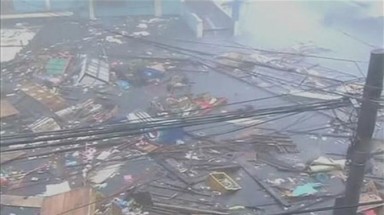  Haiyan "hủy diệt" Philippines, 100 người chết